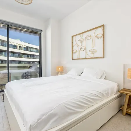 Vivi Homes - Palm Daire